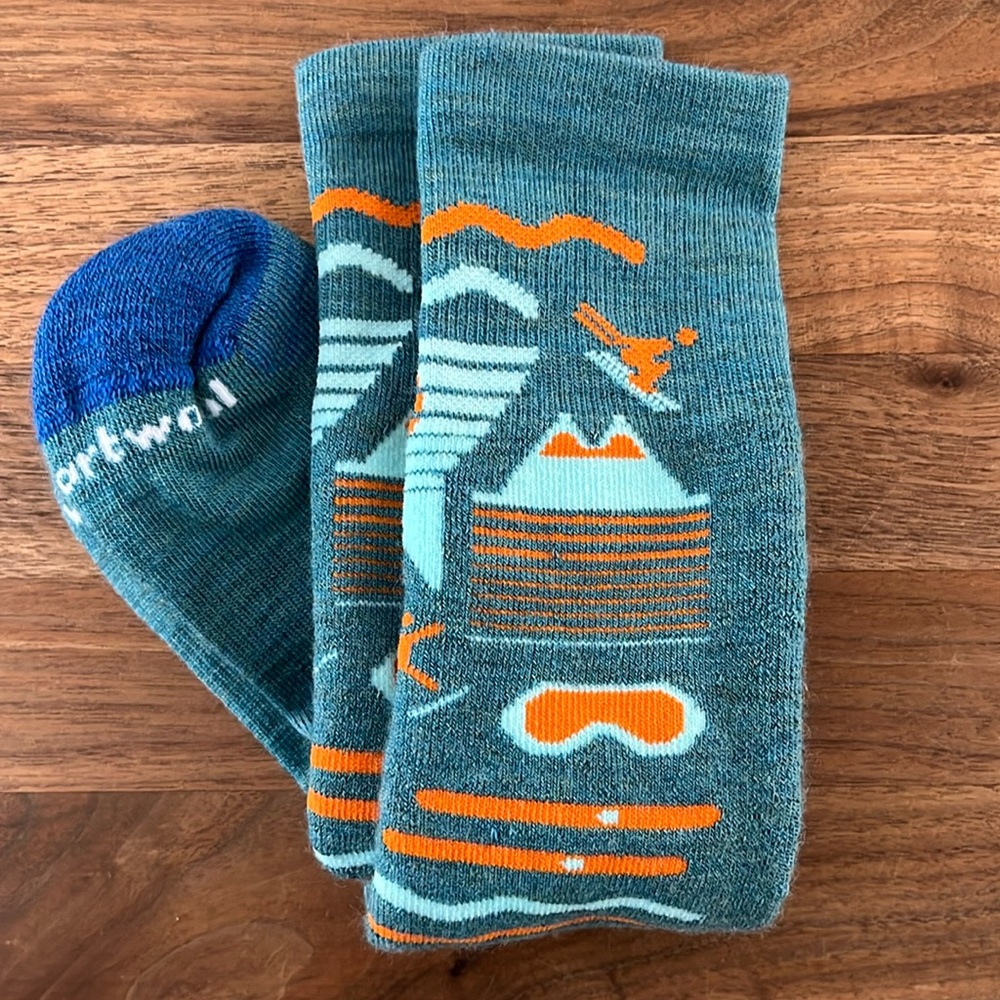 NWOT Smartwool Kids' Wintersport socks medium ski graphic aqua orange